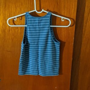 Madewell Tops - Madewell high neck cropped top Madewell Tops - Madewell high neck cropped top